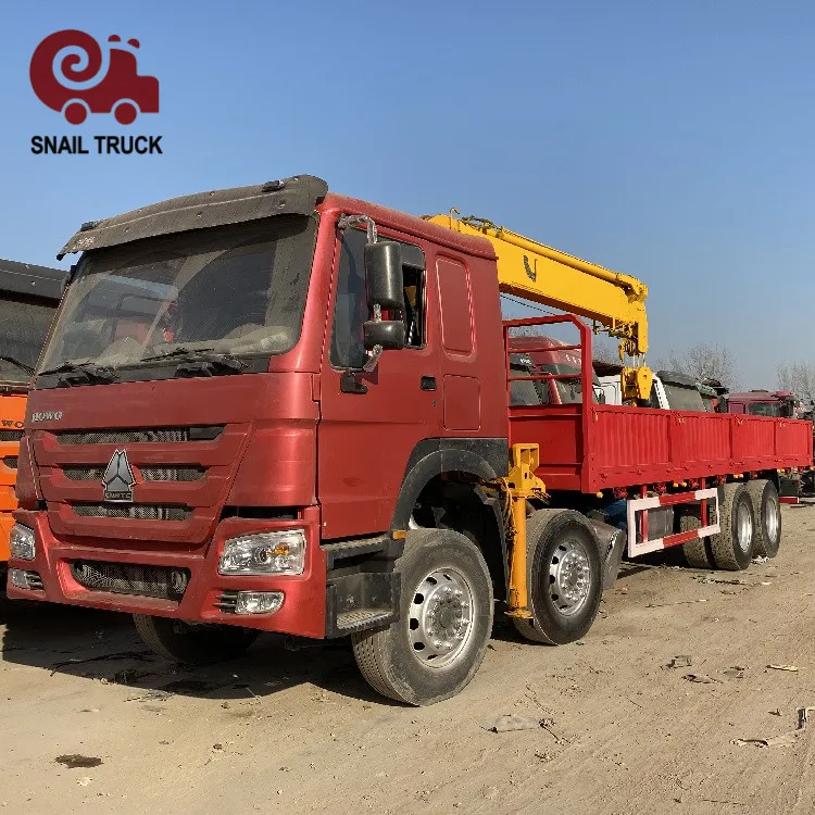 Горячая продажа Sinotruk howo 8x4 автокран 12 тонн стрела