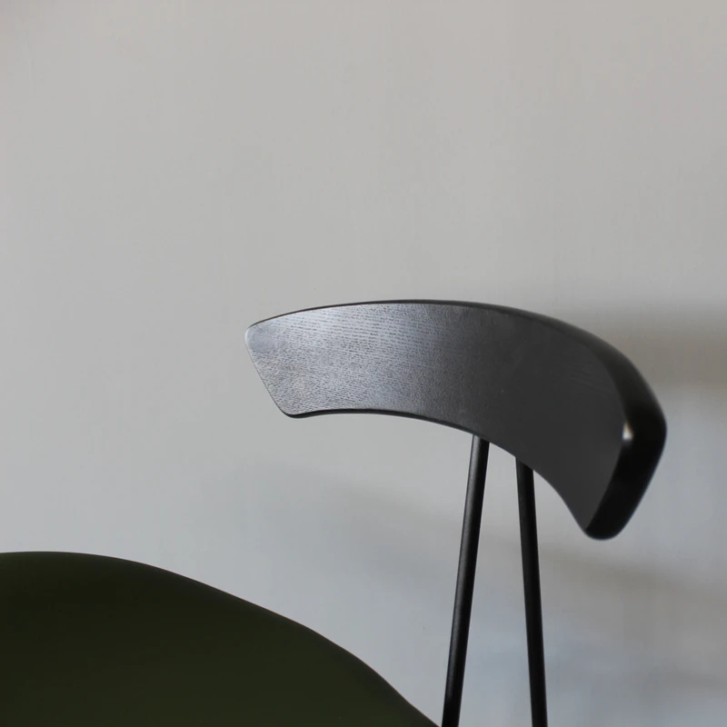 Production wholesale Nordic bar chair wooden bar stool fashion iron leg high chair