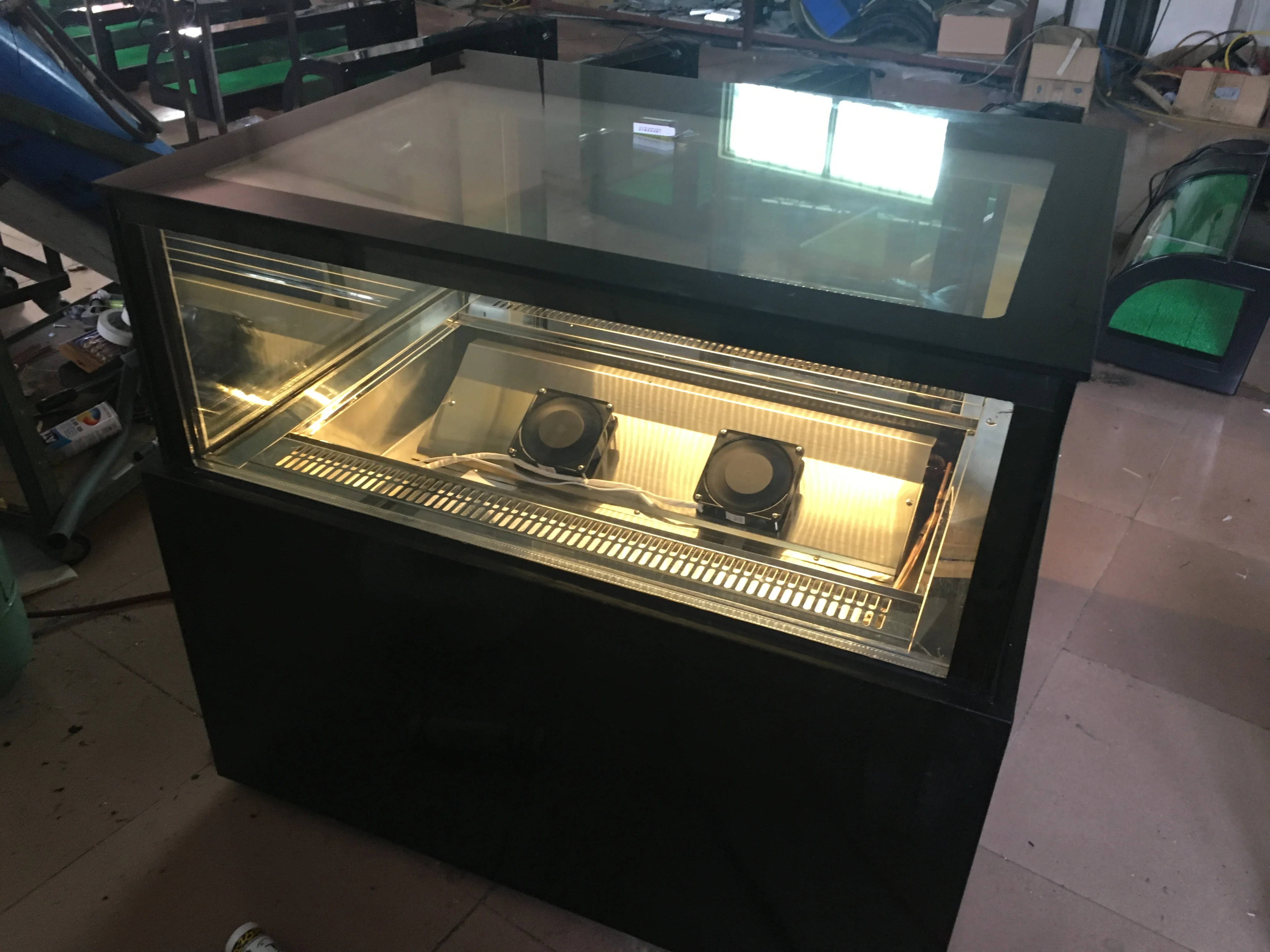 Nice quality Boutique Luxurious Vertical Cake Bakery Display Cabinet LED Marble  Stainless Steel Cake Refrigerator Showcase