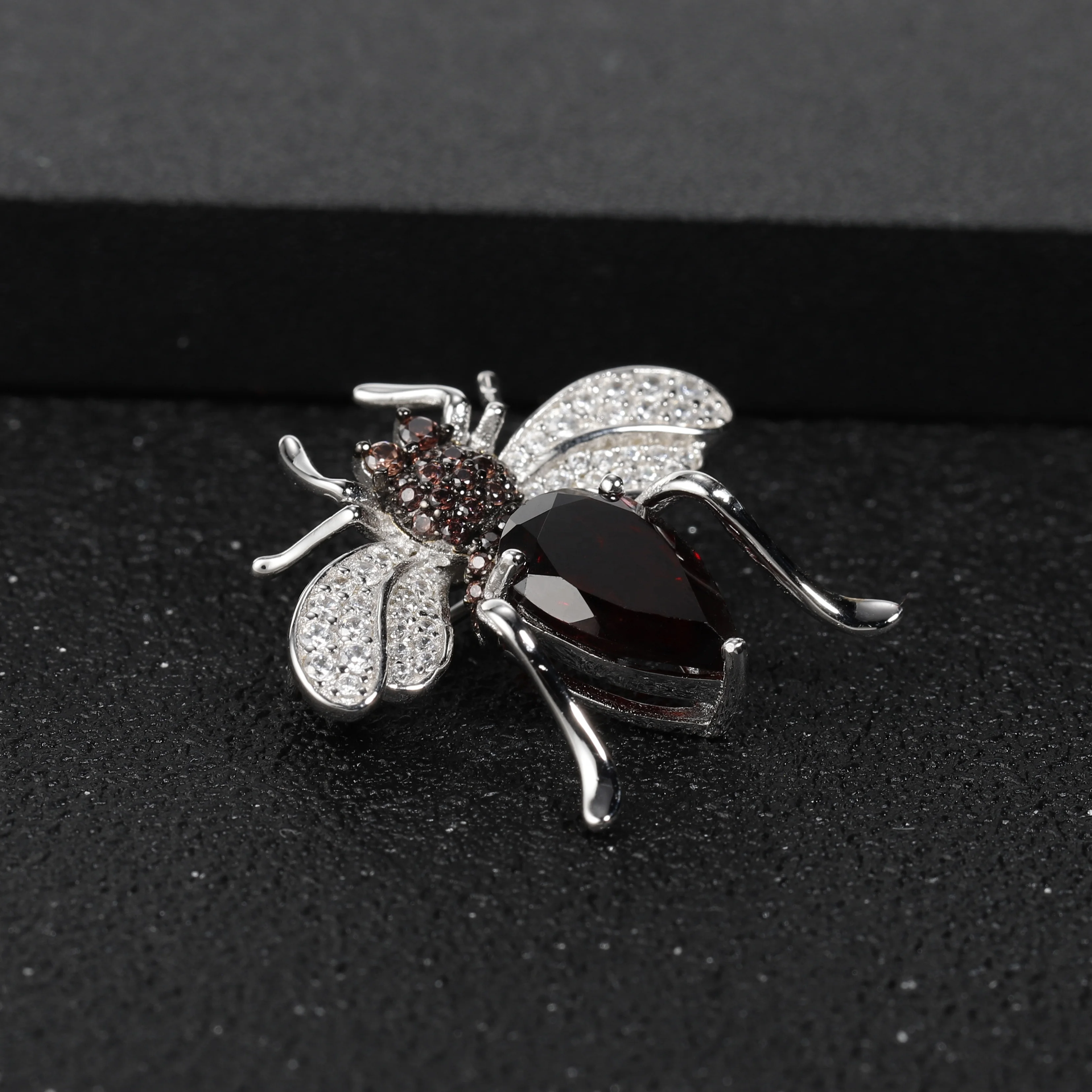 Abiding Natural Garnet Animal Elegant Vintage Brooch Silver Brooch 925 Sterling Silver Brooch Jewelry
