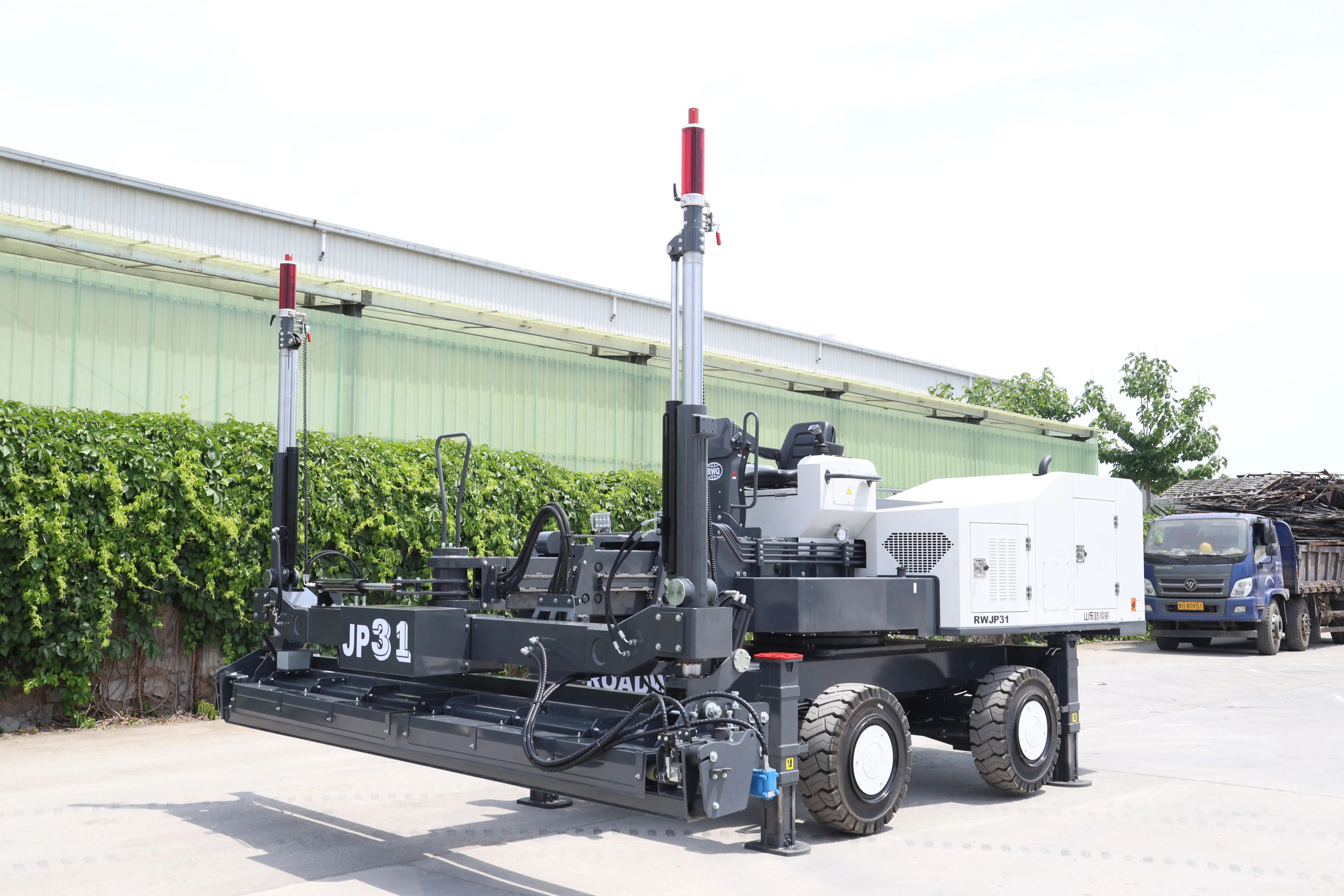 Automatic Laser Concrete Leveling Machine Boom Type Concrete Laser Screed Concrete Leveling Machine