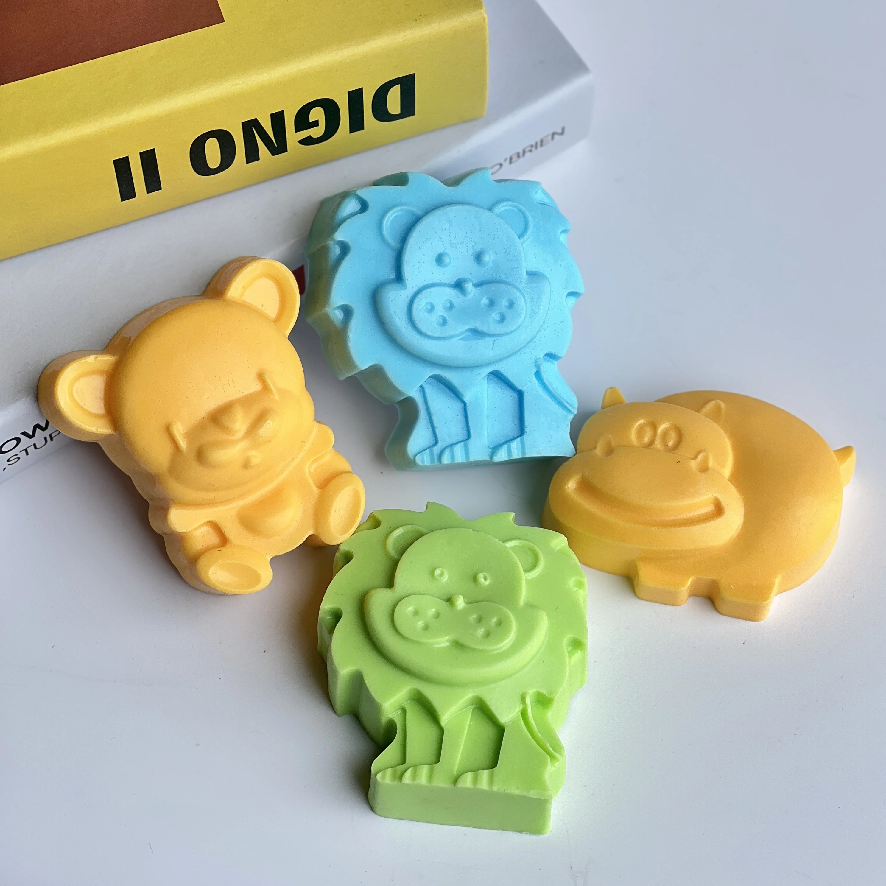 Natural Organic Shea Butter Olive Oil Coconut Goat Milk Soap Lightening Whitening Handmade Oatmeal Face Bath Body Soap Bar