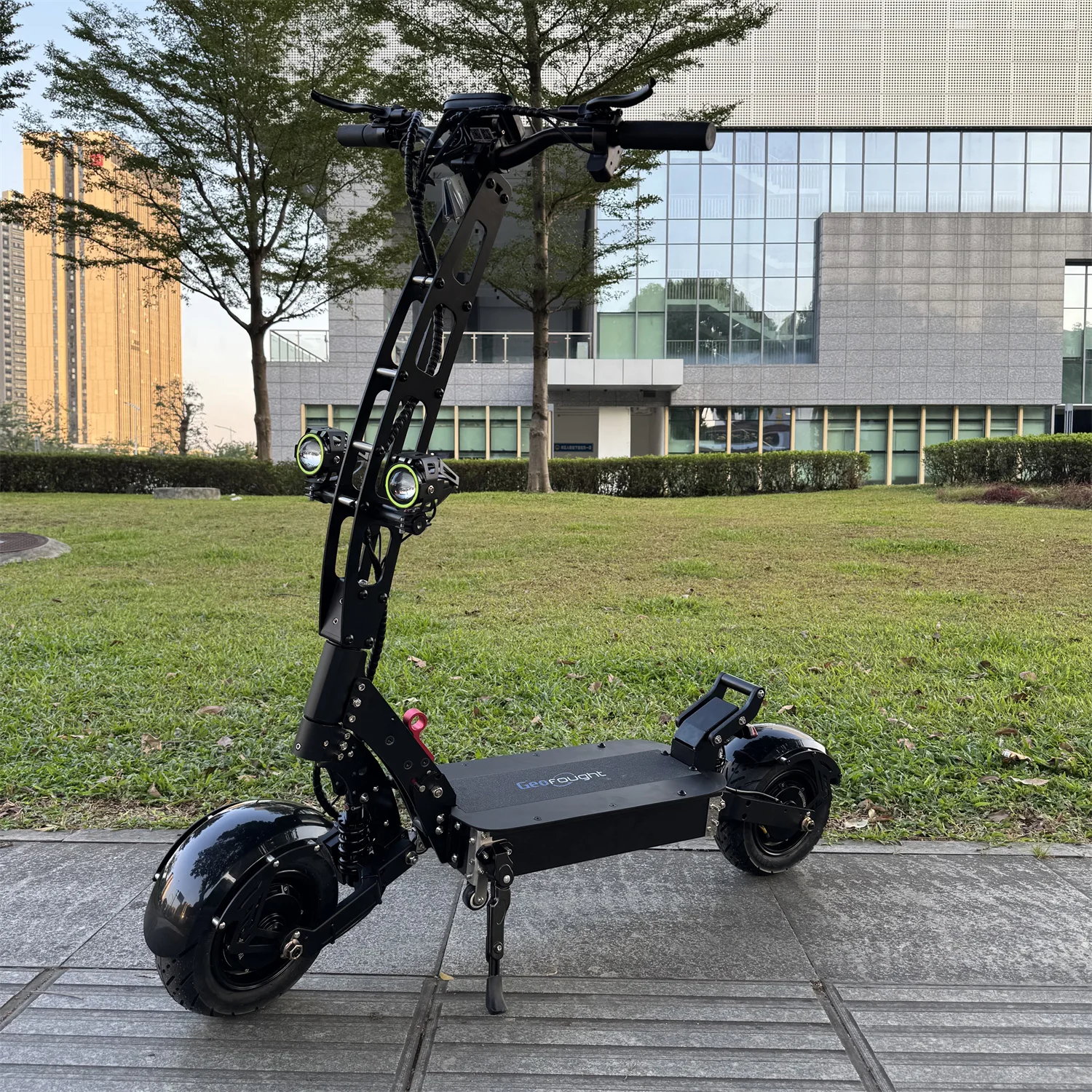 2025 Geofought R6 Long Range Powerful 11inch E Scooter APP 60V 25-40Ah 6000W Dual Motor Powerful Electric Scooter with Seat
