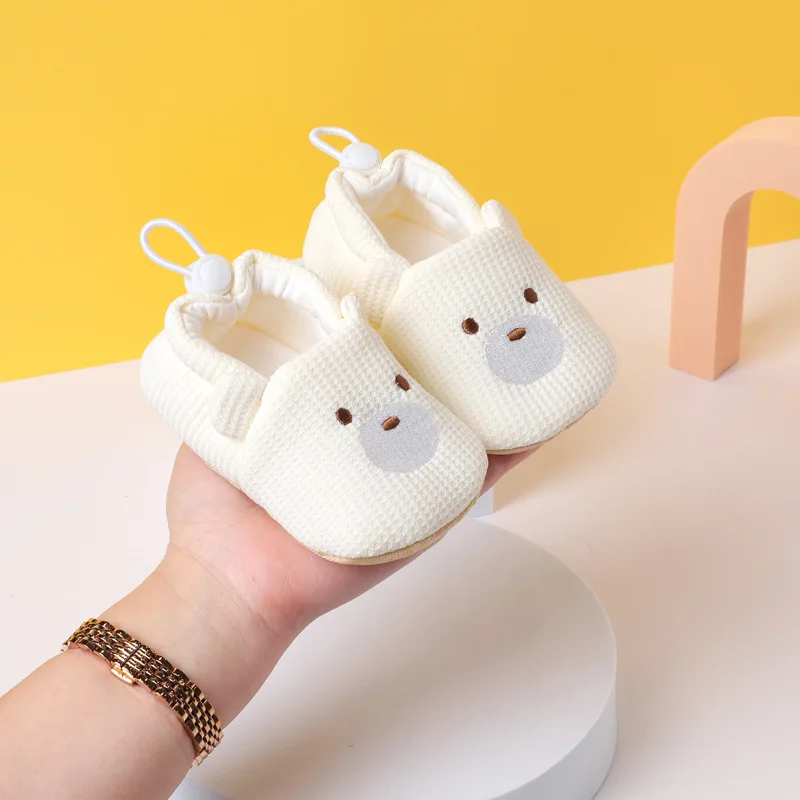 2022 Cute Baby Shoes Cartoon Slippers Embroidery Shoes Indoor Infant Winter Baby Girl Shoes