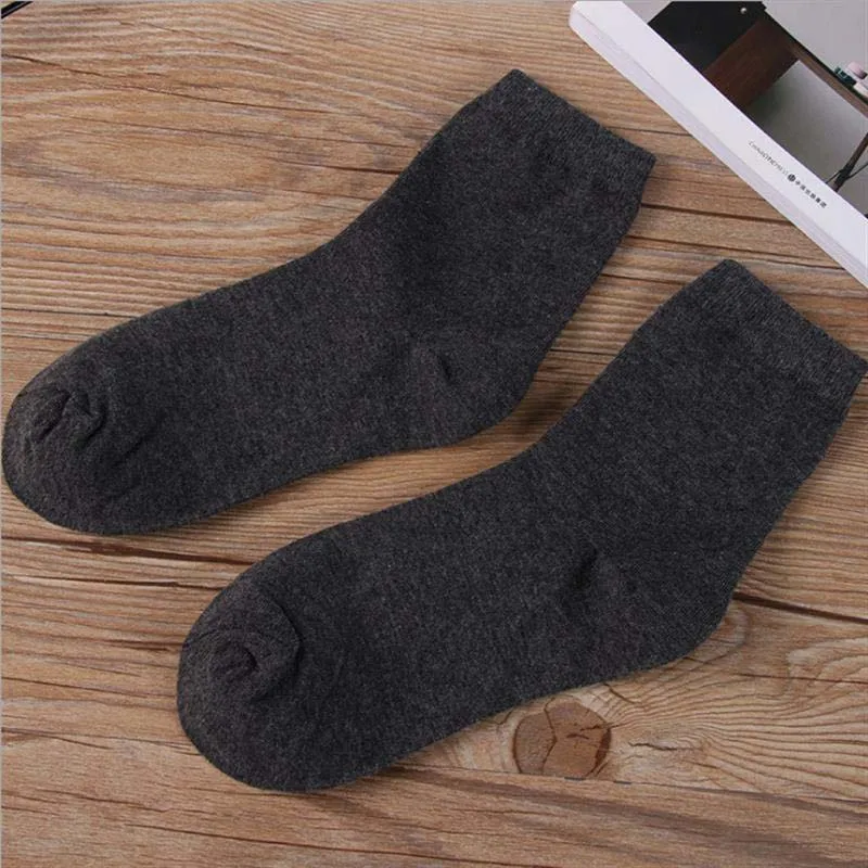 Low MOQ Bulk Wholesale Black White Solid Color Sock Cotton Gift Box Short Set Custom Socks for Men