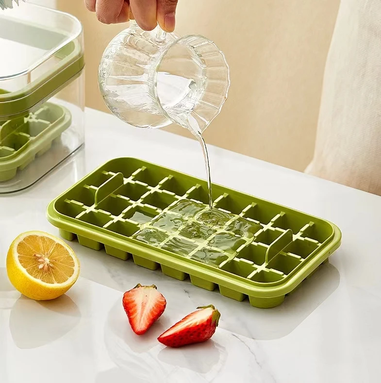 Plastic Ice Cream Mold Reusable Fun Shape Cover Ice Cube Tray  Large-capacity Pressing Wholesale  Creative Ice Maker Mold Set