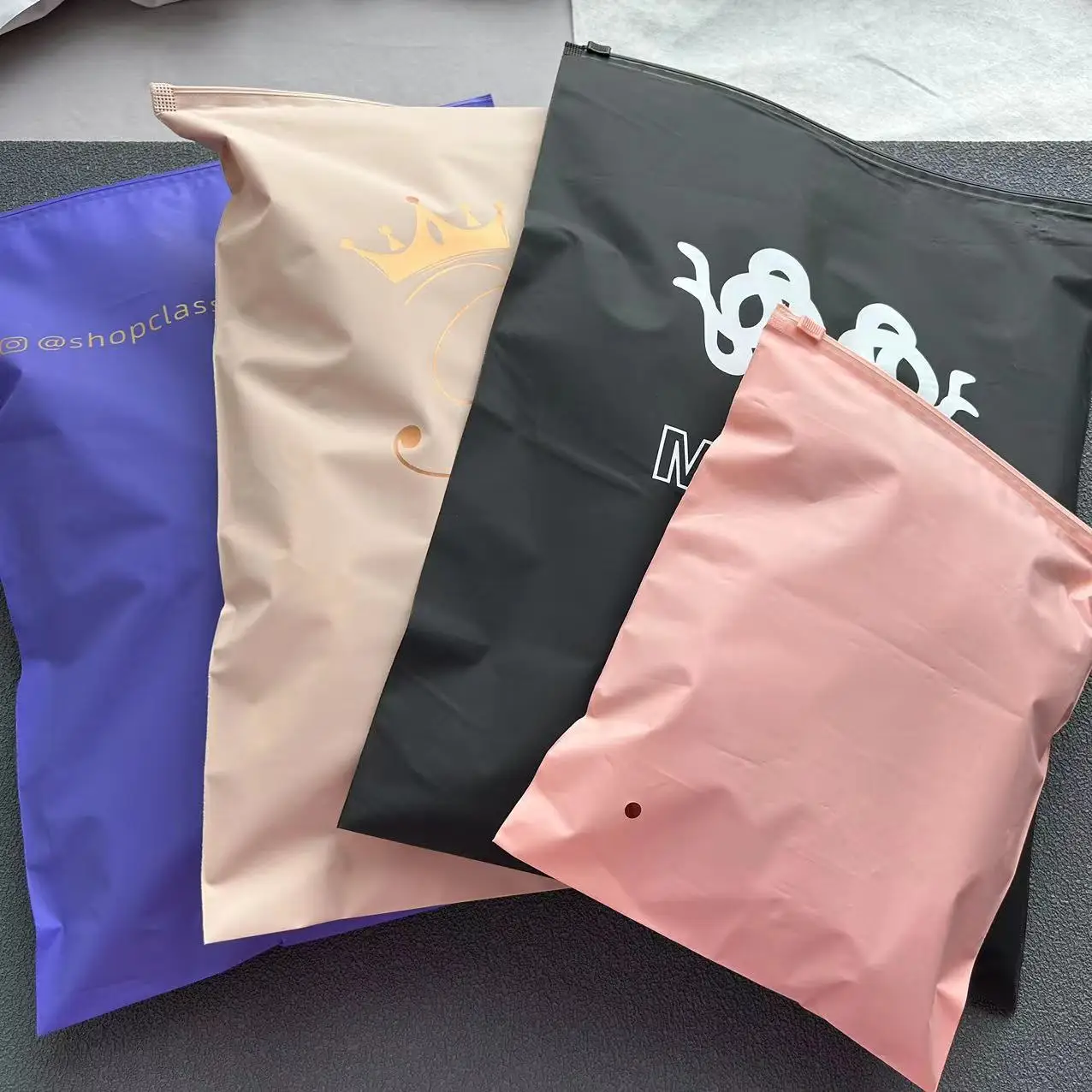 Factories Custom OEM Poly Mailers Plastic  With Logo Shipping For Mailing Bags BubbleClothing Colored Biodegradable Packaging