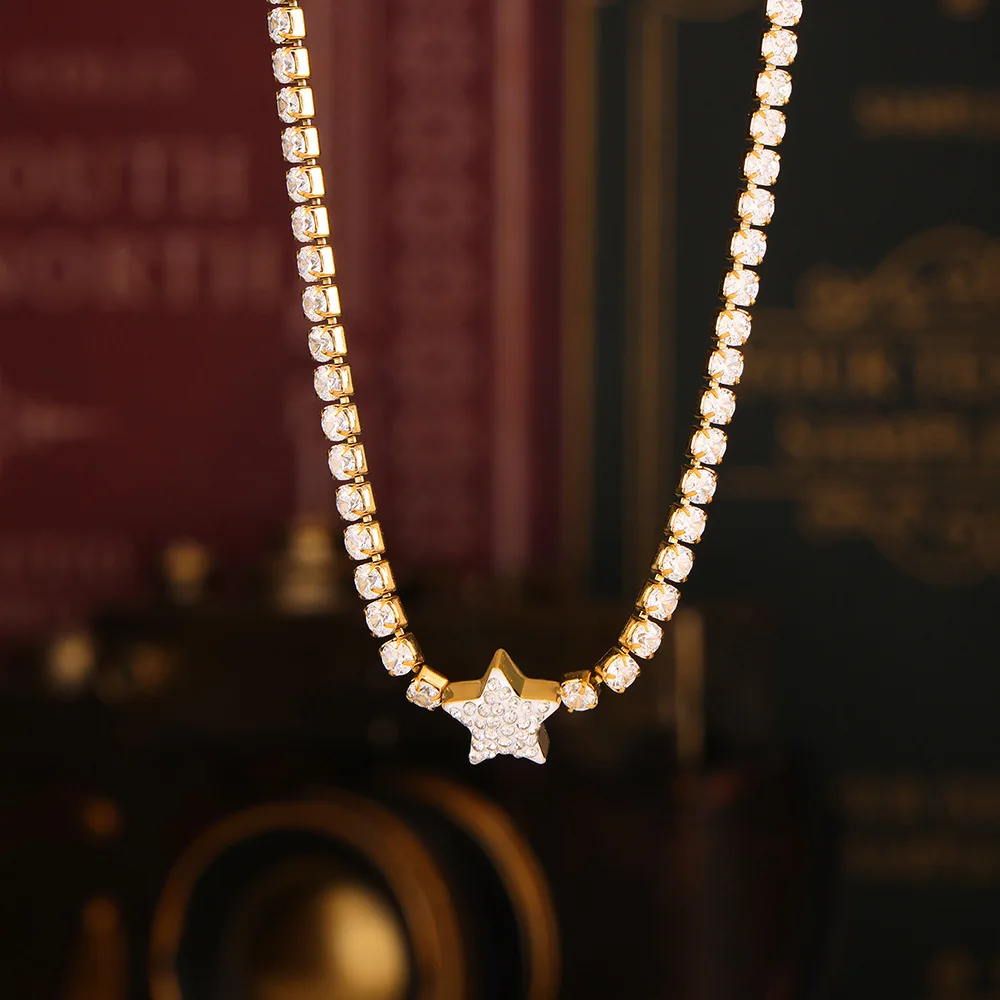 Popular Retro New Geometric Stars Pendant Necklace With Zircon Titanium Steel 18K Gold Plating Clavicle Chain Jewelry