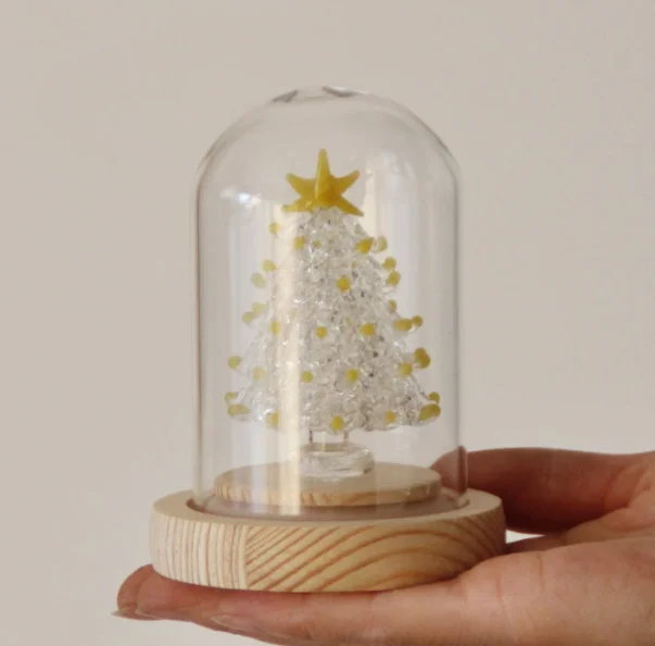 Стол со светодиодными прозрачными шариками