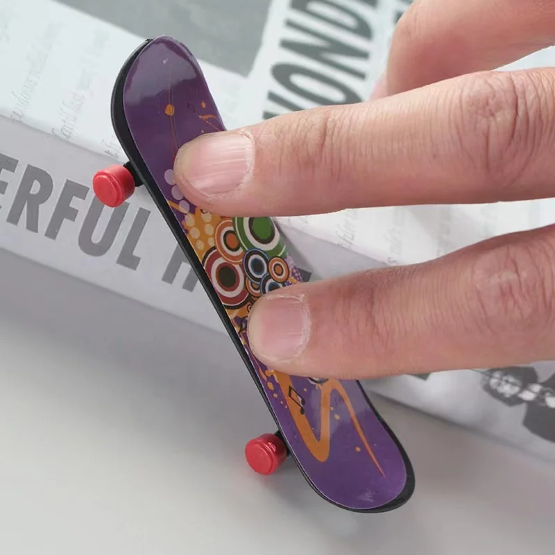 Hot selling high quality mini funny finger skate board for kid skateboard finger