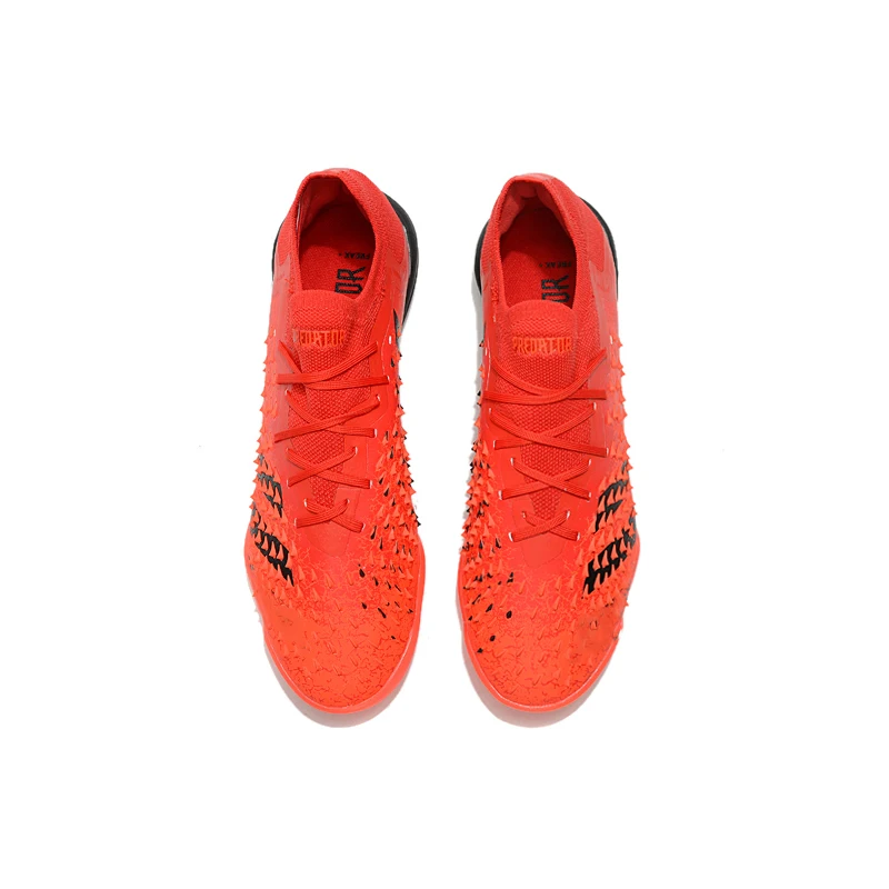 Men Soccer Shoes Custom Long Spikes Artificial Grass Outdoor Athletic Cleats Lightweight predator Soccer Boots