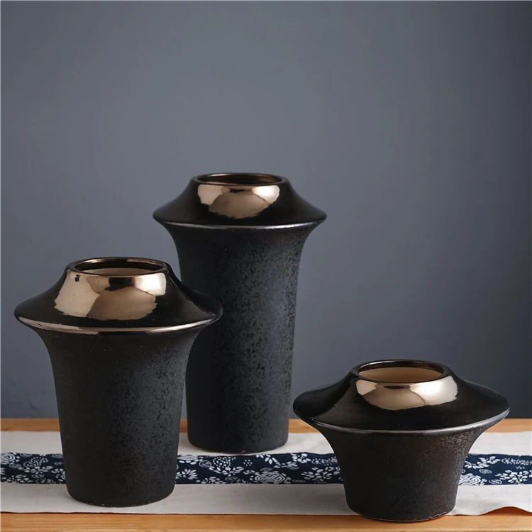 Modern handmade creative ornament ceramic black flower vases home centerpiece decoration ceramic vase for gift