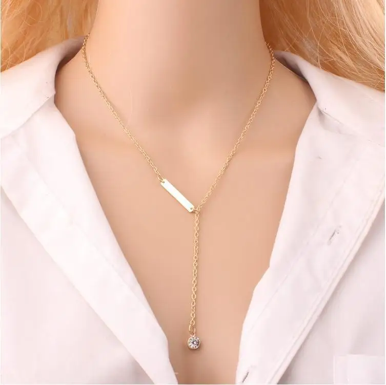 Yiwu Explosive New Jewelry Beautiful Simple Metal Piece Crystal Gem Water Drop Necklace Women