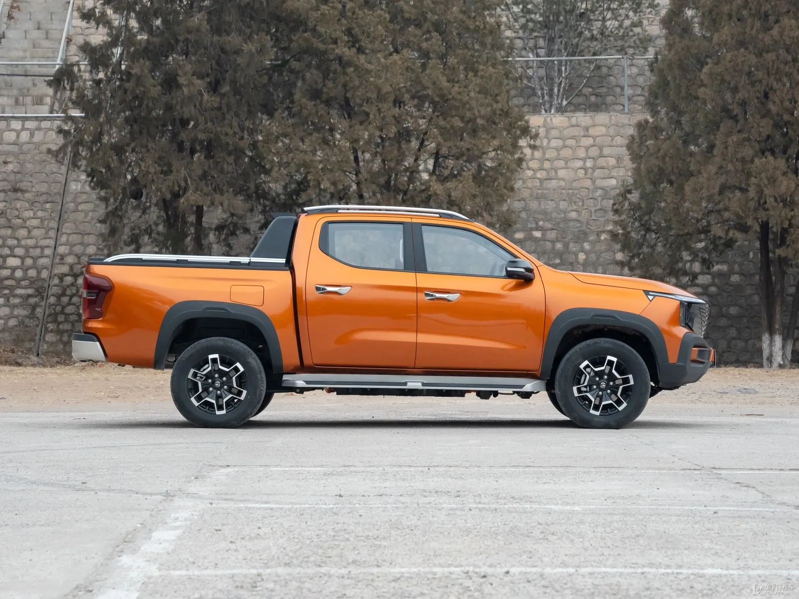 2024 модель Китай дешевые цены двухмоторный четырехколесный привод 4x4 Changan Hunter Электрический Пикап для продажи