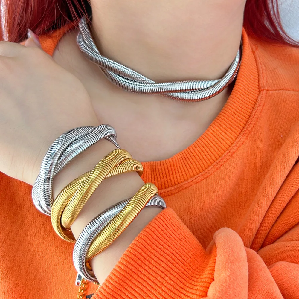 Tri Color Bracelet 3 Interlocked Stretch Bracelets Handmade Unique Design Women Jewelry Tubogas Rolling Bangle Bracelet