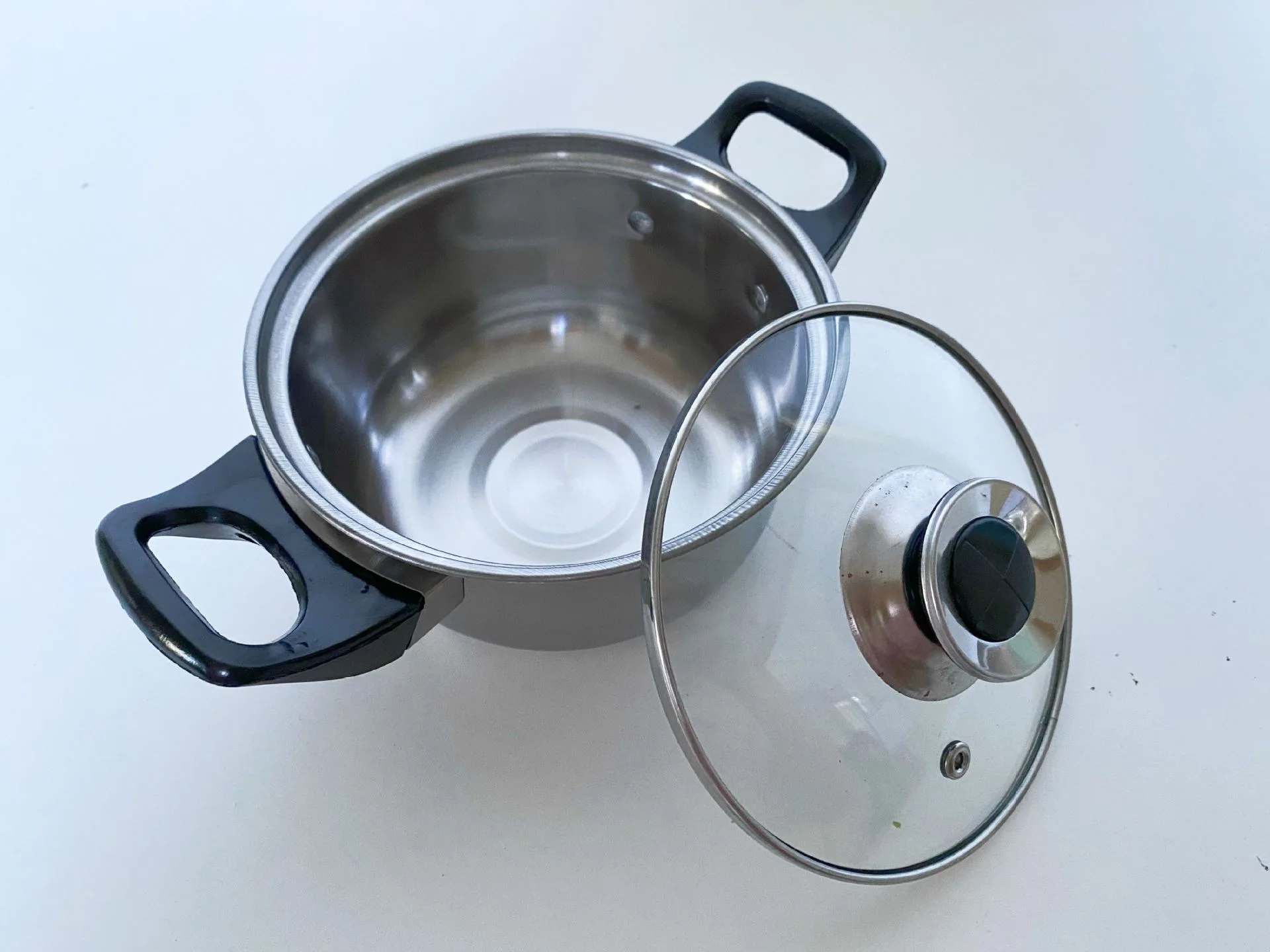 Factory Direct Sell Cookware Sets Juego De Ollas De Cocina High-quality black handle None Stick Pot Set Cookware Set 5PCS