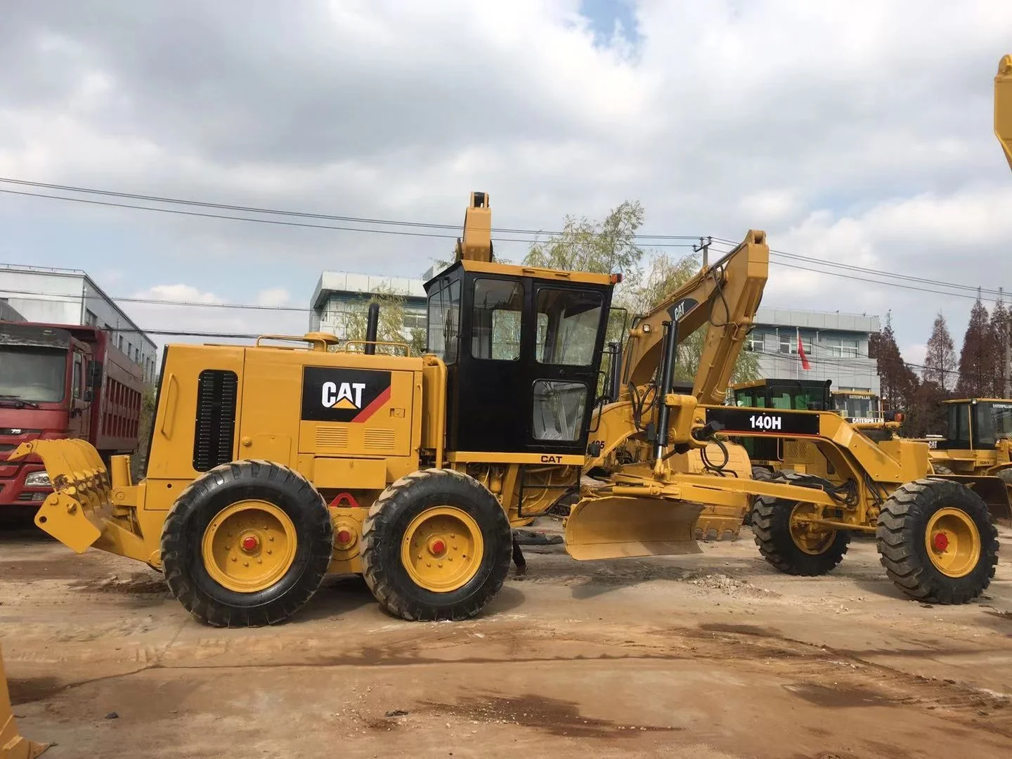  Б/у автогрейдер 140h на продажу грейдер 140k komatsu