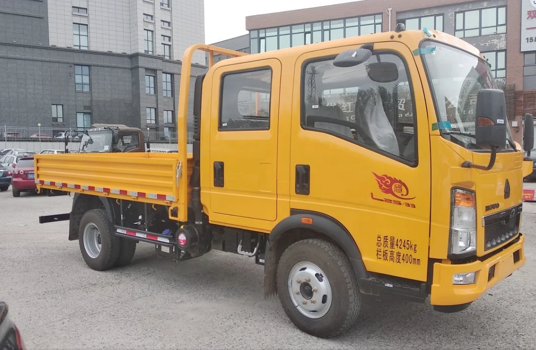 Sinotruk 5 tons light truck for sale  export to world