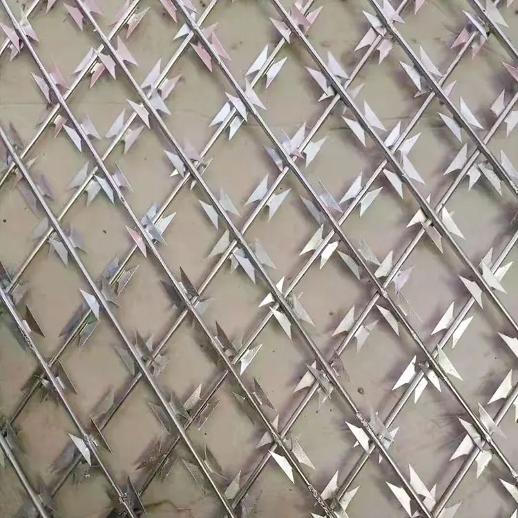 Manufacturer Galvanized Razor Wire concertina hot dipped galvanized razor barbed wire mesh