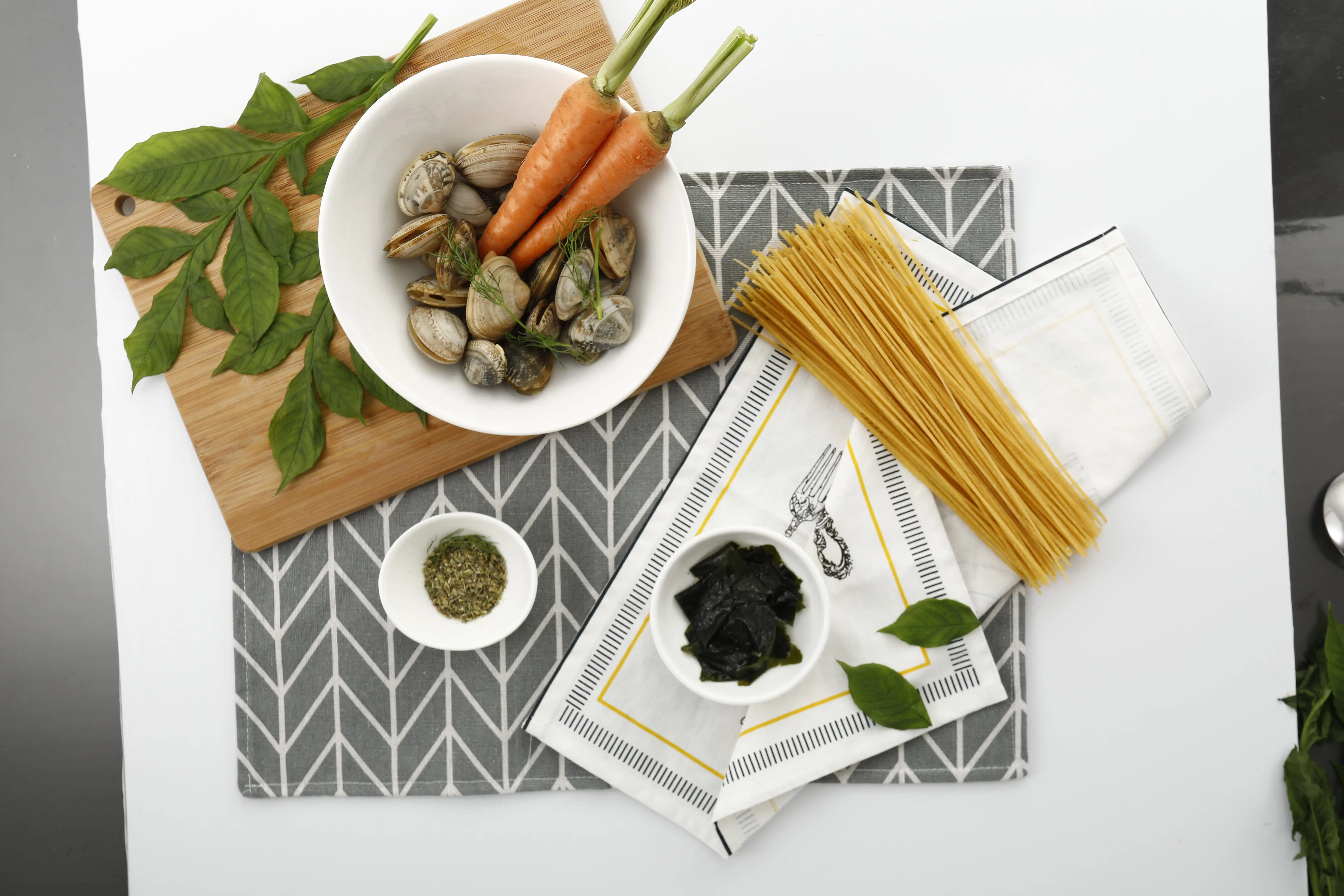 Konnyaku shirataki pasta Dried Konjac Carrot Spaghetti noodle Suger free Gluten free GMO free Source of fiber