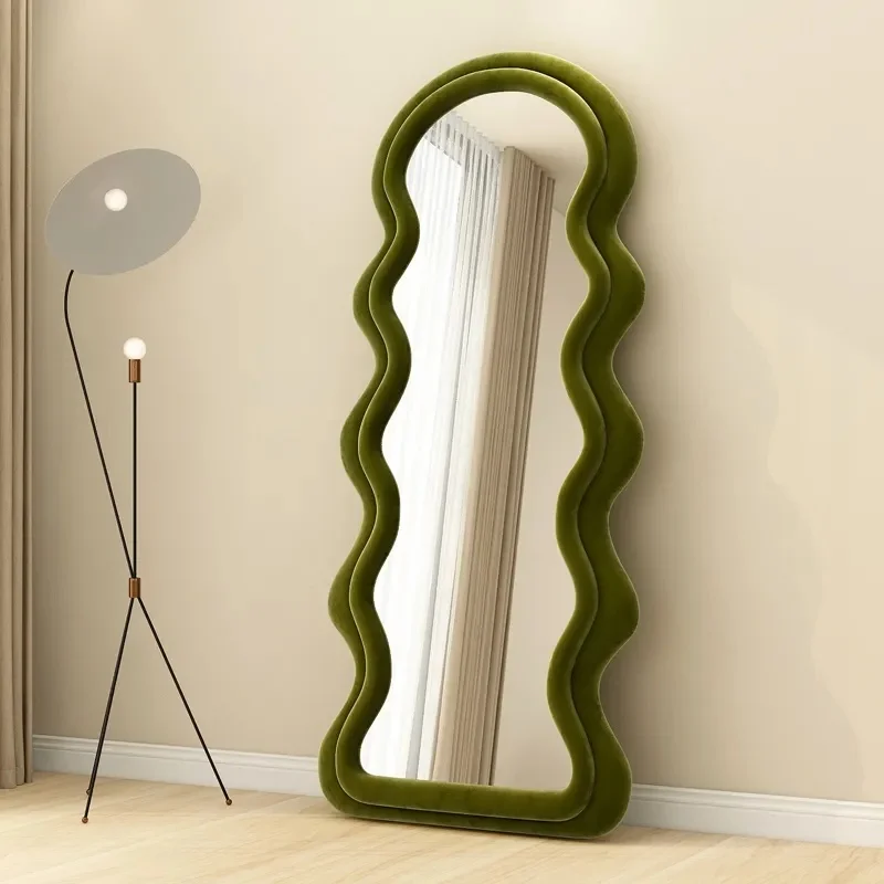 Factory sells customized a variety of beautiful Bathroom Wall Mirrors and Full-length Mirrors.