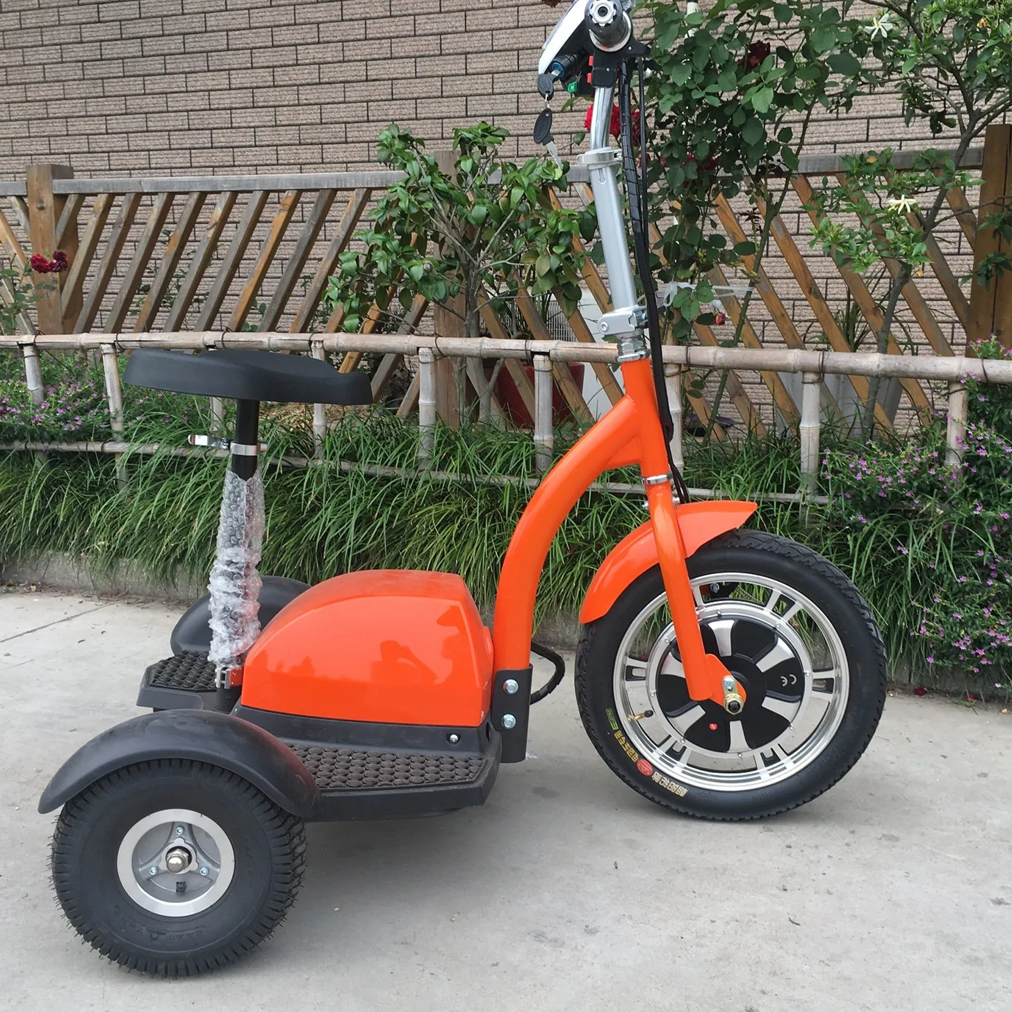 Electric Scooter with The Best Price in China Electric Tricycle Turkey 2023 Three Wheel Electric Car