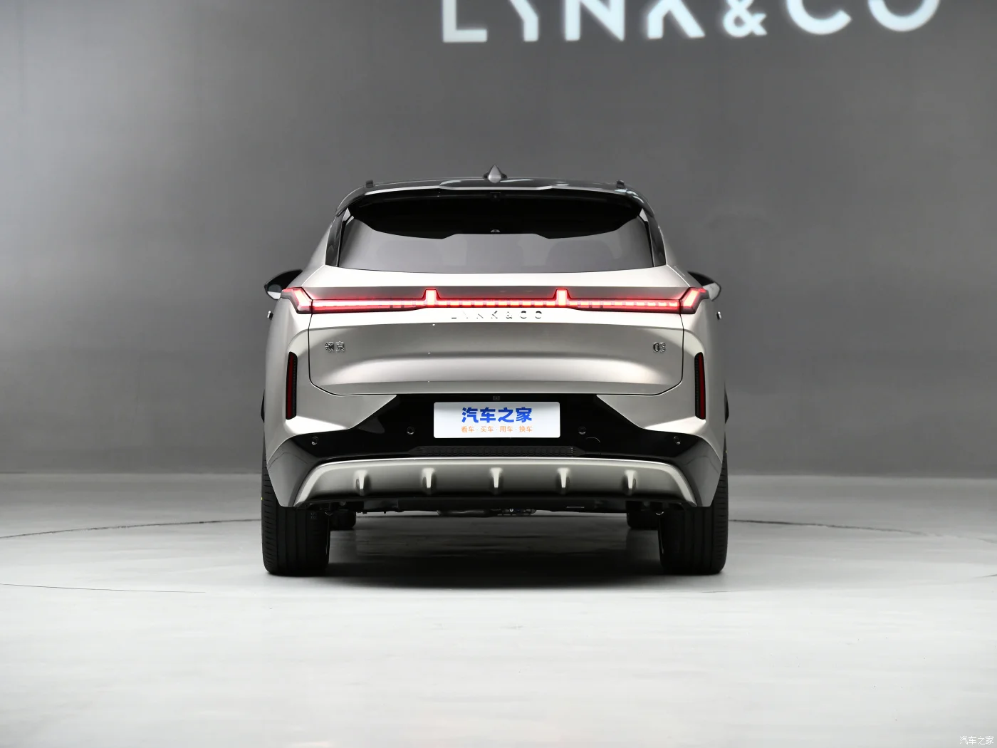 Lynk & Co 08 2024 версия 03 06 02 09 новый автомобиль 2023 EM-P времени ограниченный выпуск тройного лития для продажи высокого качества