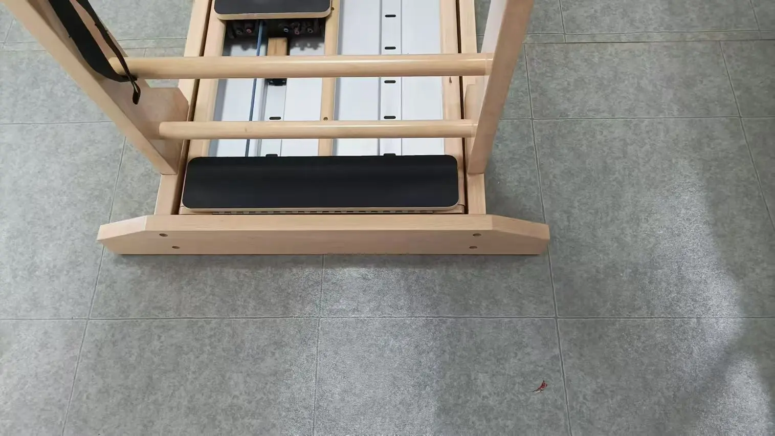 Two-way Sliding Ladder Pilates Reformer Machine Wall-mounted Double Track Core Bed For Yoga