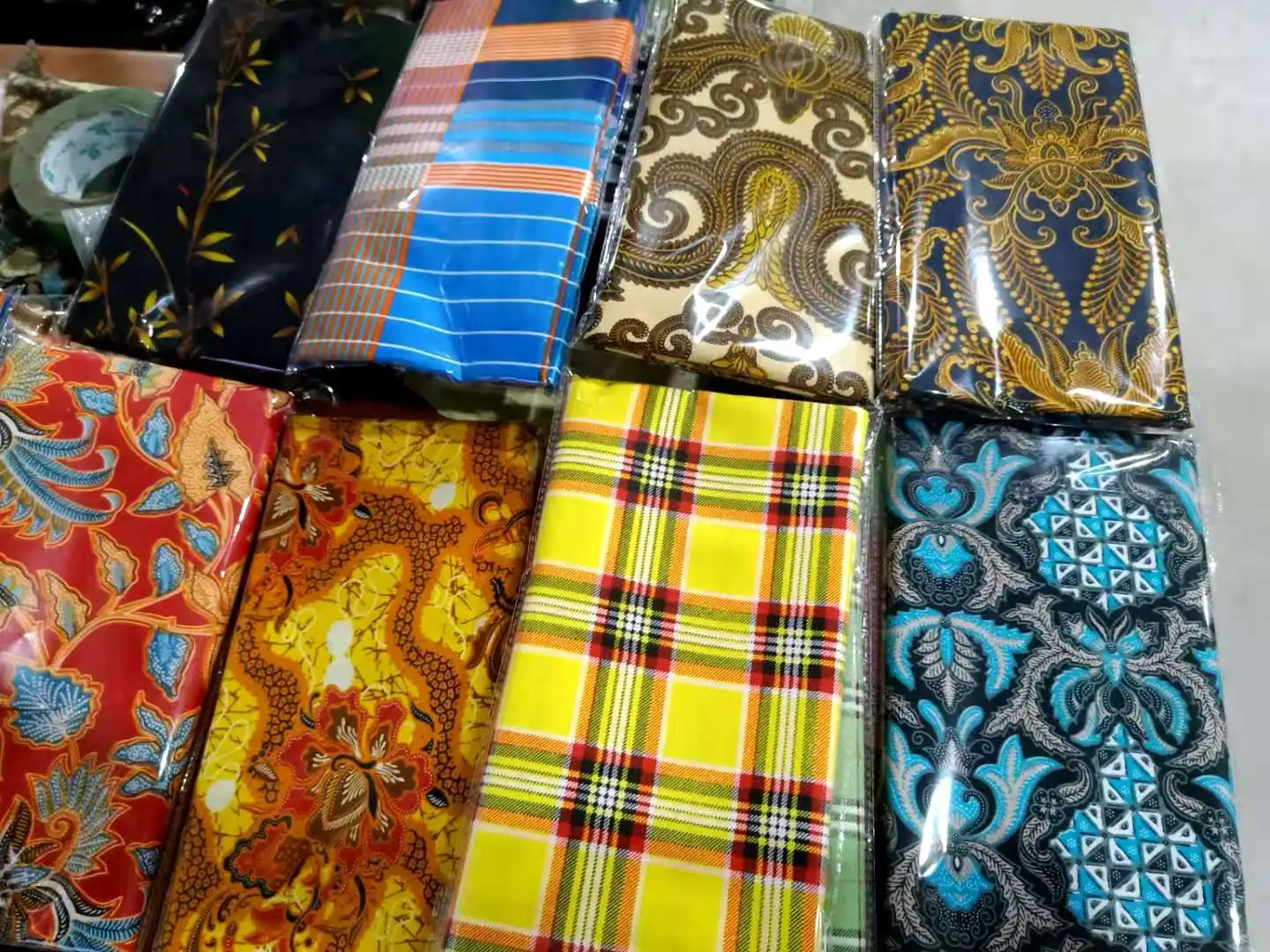 Wholesale Bali Cover Up Beach Pareo Sarong Wrap Indonesia Beachwear Batik Sarong in Bulk