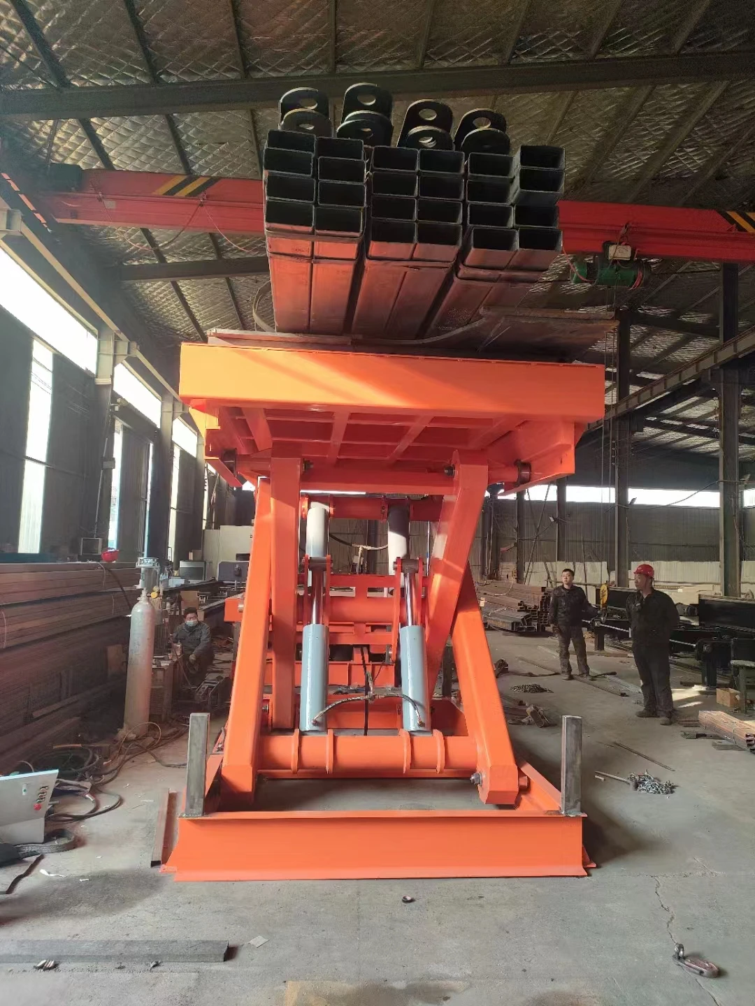 Scissor lift table/stationary hydraulic lift for warehouse Small Cargo Lifting Table Manual Foot Pump 2023 Newly Customized