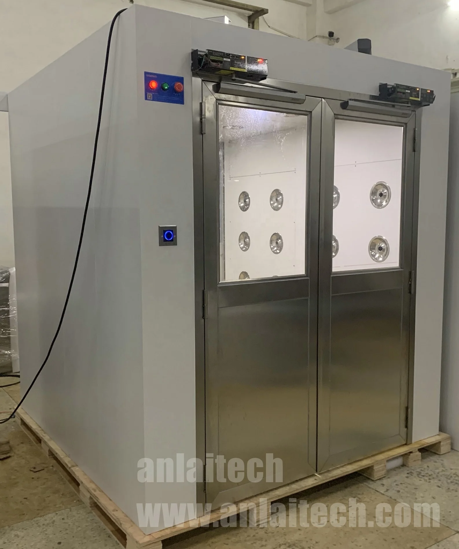 Factory Direct Hot Sale Air Shower With Double Door