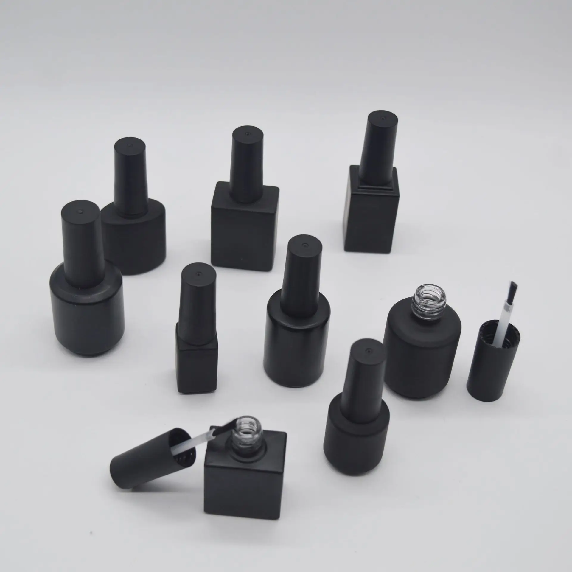 Free sample 8ml 10ml 15ml  frosted matte black white empty glass uv gel nail polish bottle with brush