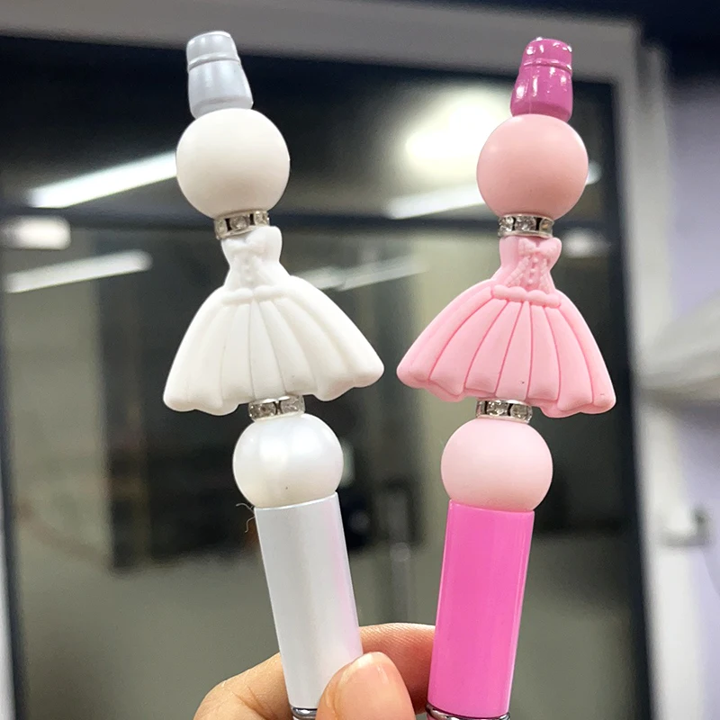 2024 New Soft Funny Animal Cow Shape Teething Beads Food Grade Silicone Focal Beads For Pen Making Beads And Charms For Pen Tops