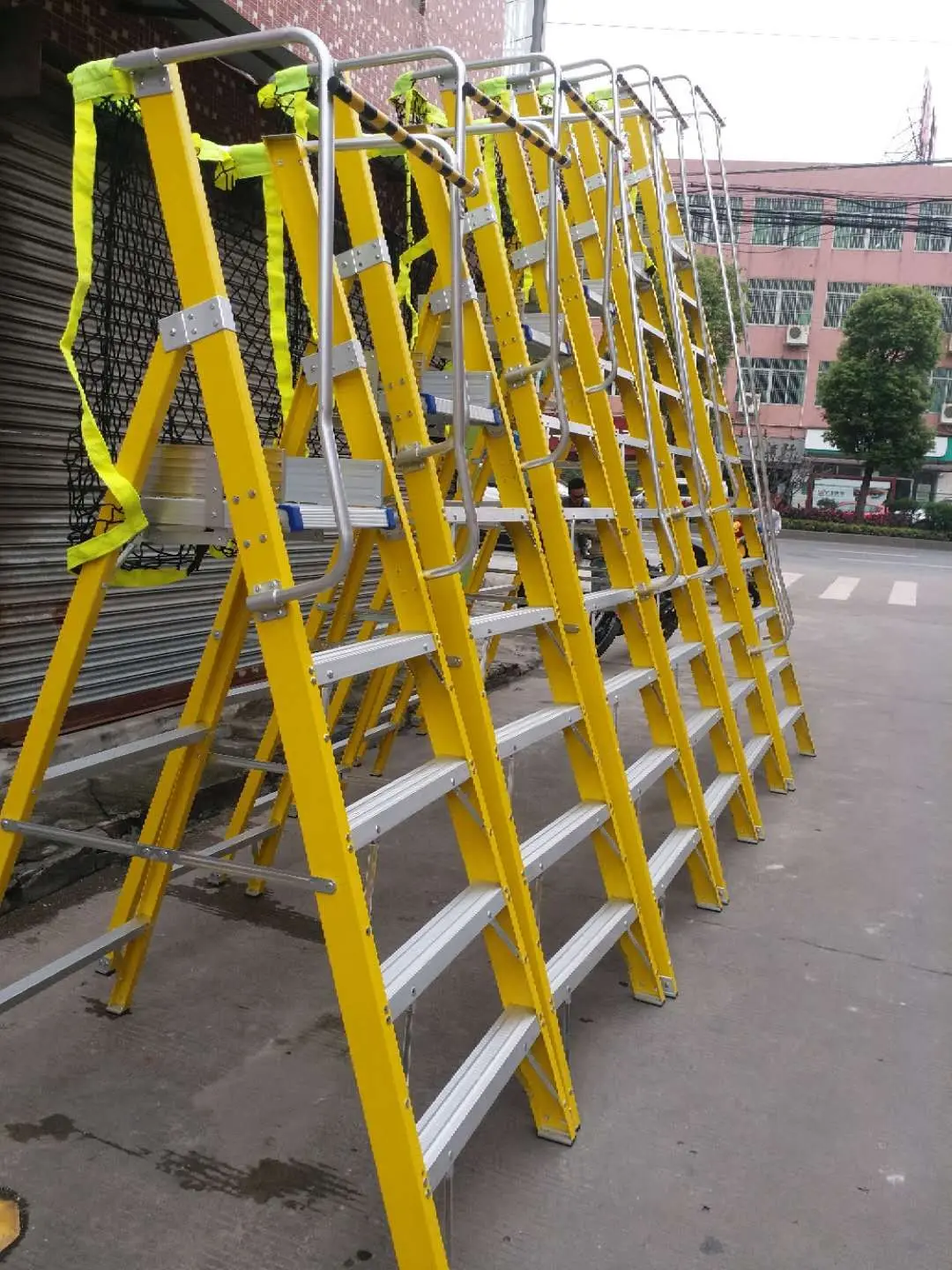 Electricians Platform 7 Tread Fiberglass Fiber Glass Step Ladder