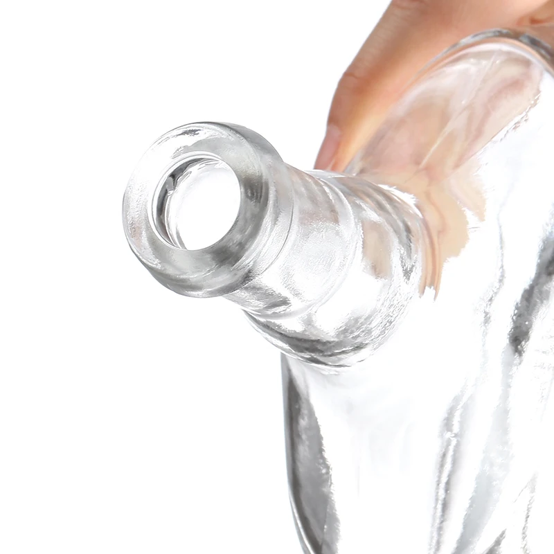 Cheap Price Luxury 500ml Glass Wine Whisky Liquor Vodka Spirit Glass Bottle