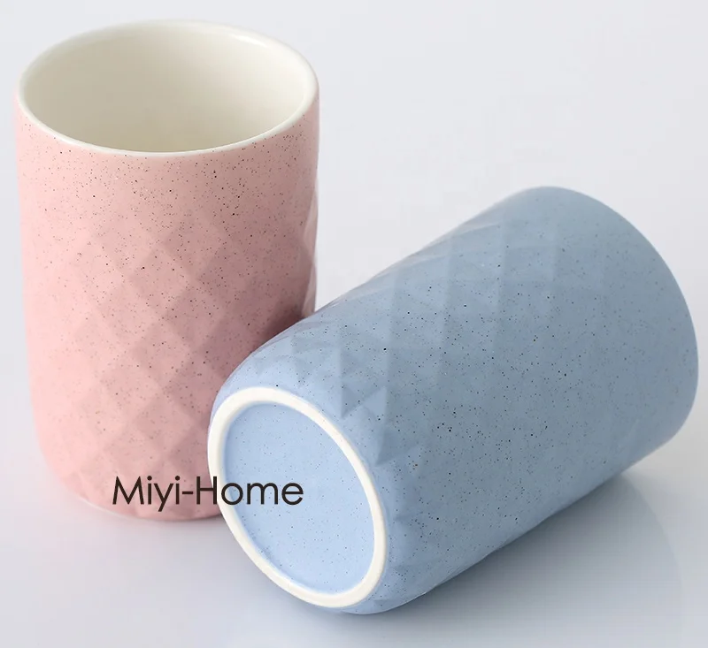 
2020 new design elegant modern style Ceramic/Porcelain/China bathroom accessories set 