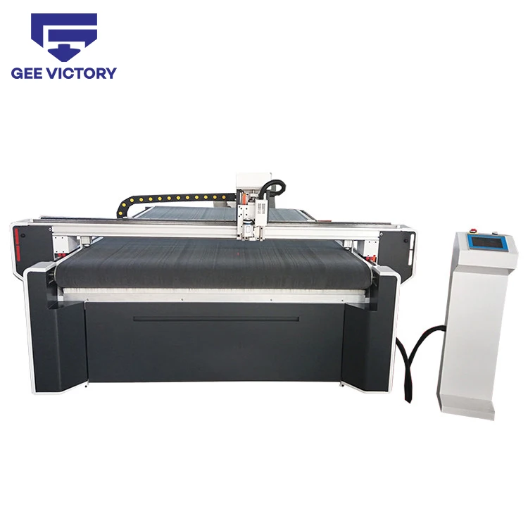 Working area1600*2500mm of the vibration knife cutting machine