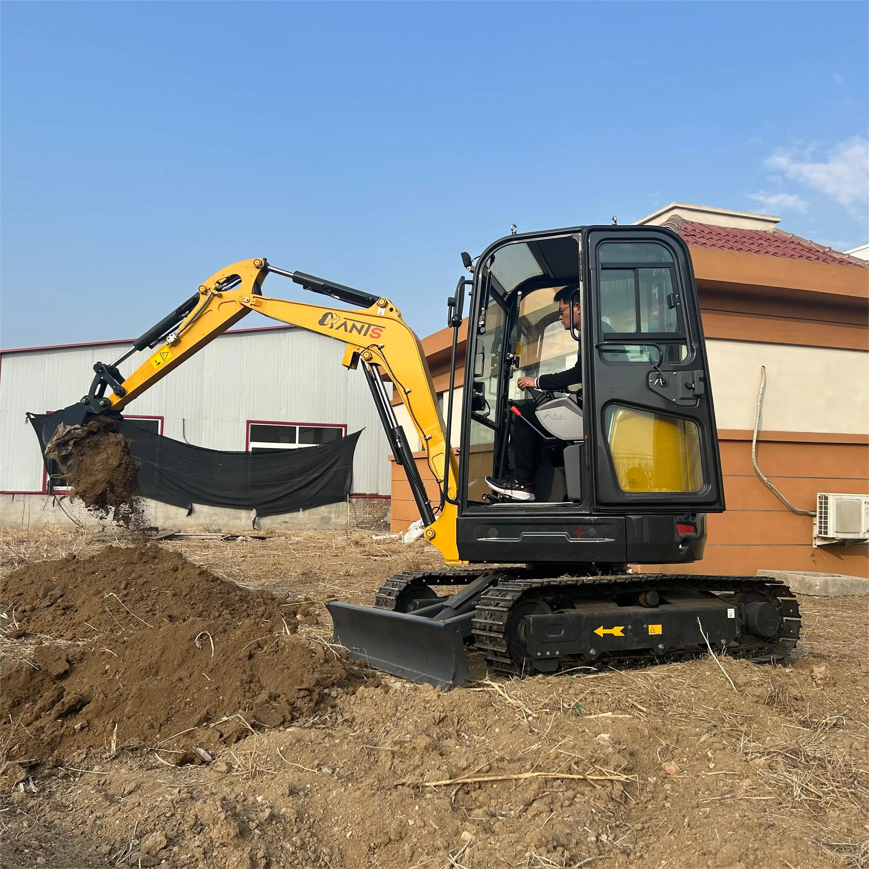 Customized Mini Excavator Remote Control Wireless Control Multi Functional Mini Excavator Small Digger