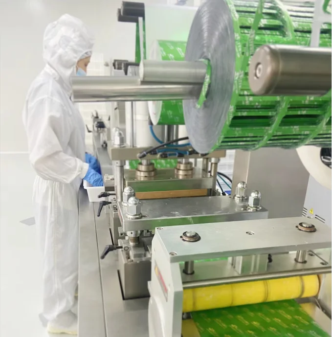 OEM Xylitol Charcoal Chewing Gum Whitening Teeth Gum