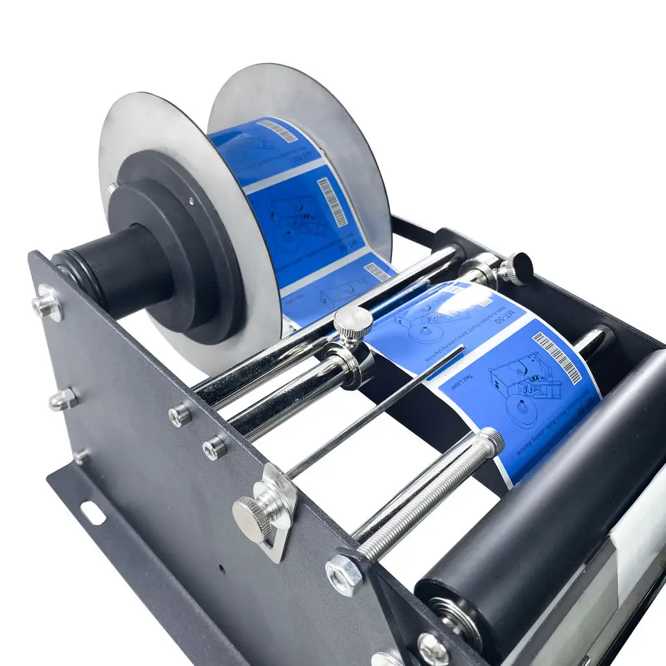 OEM Manufacturer With Handle Adhesive Red Wine Sticker Wine Simple Manual Water Drinks Glass Round Bottle Flat Labeling Machine