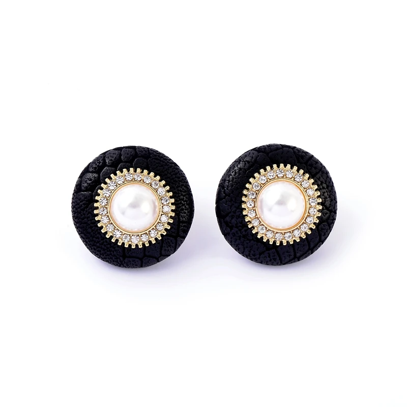 
2021Party Earrings Women Wedding Large Print Hand Coin Engraved Hoop Earrings Jewelry 