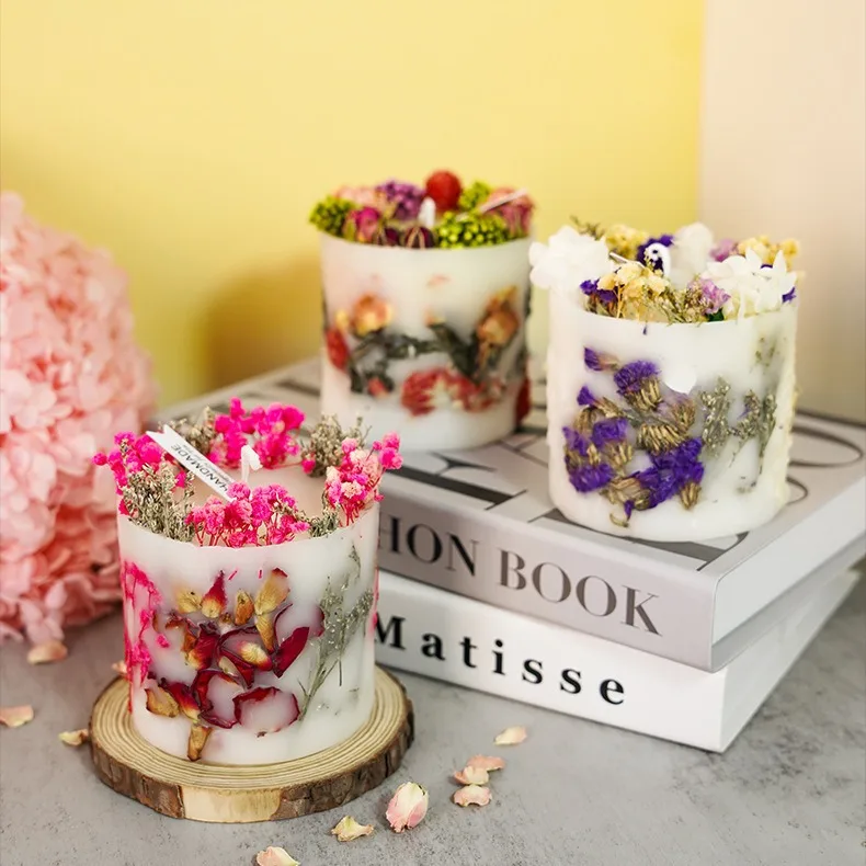 New Cylindrical Romantic Rose Dried Flowers Cylinder Aromatherapy Luxury Handmade Soy Wax Scented Candle