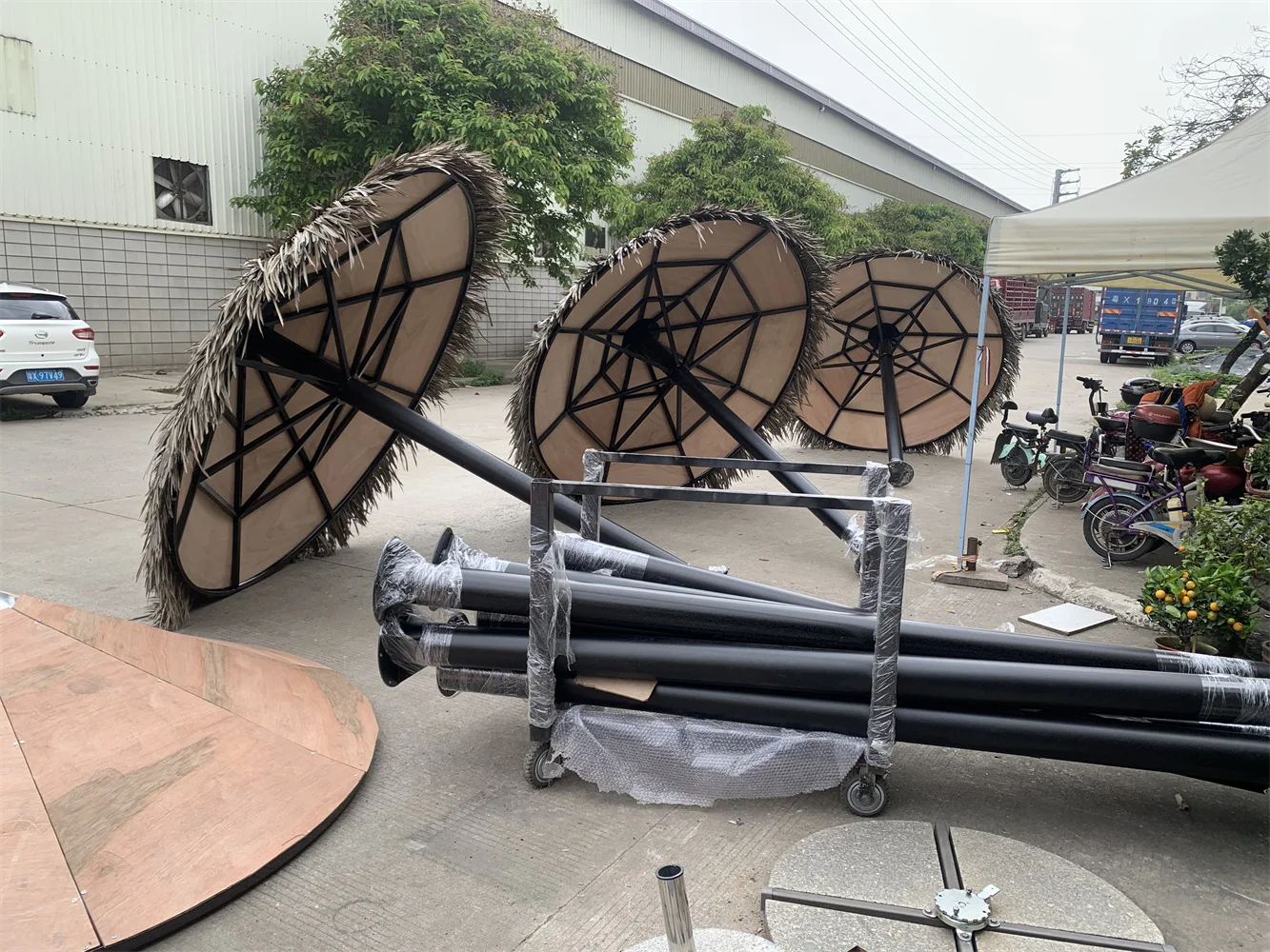 Parasols Umbrella Best Sale Wholesale Fancy New Beach Outdoor Design Large Twist in Printed Waterproof Gym Kids Kitchen Steel