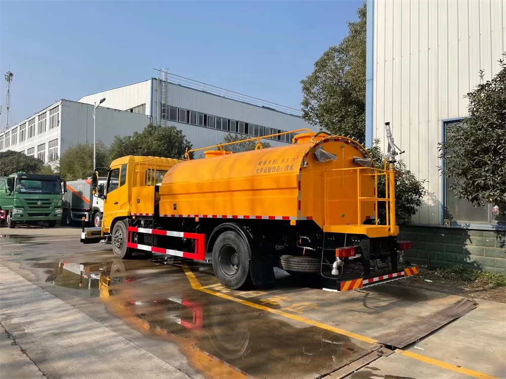 Airport Used 10 cbm High Pressure Road Street Washing Truck with Sprinkler and Spray Function