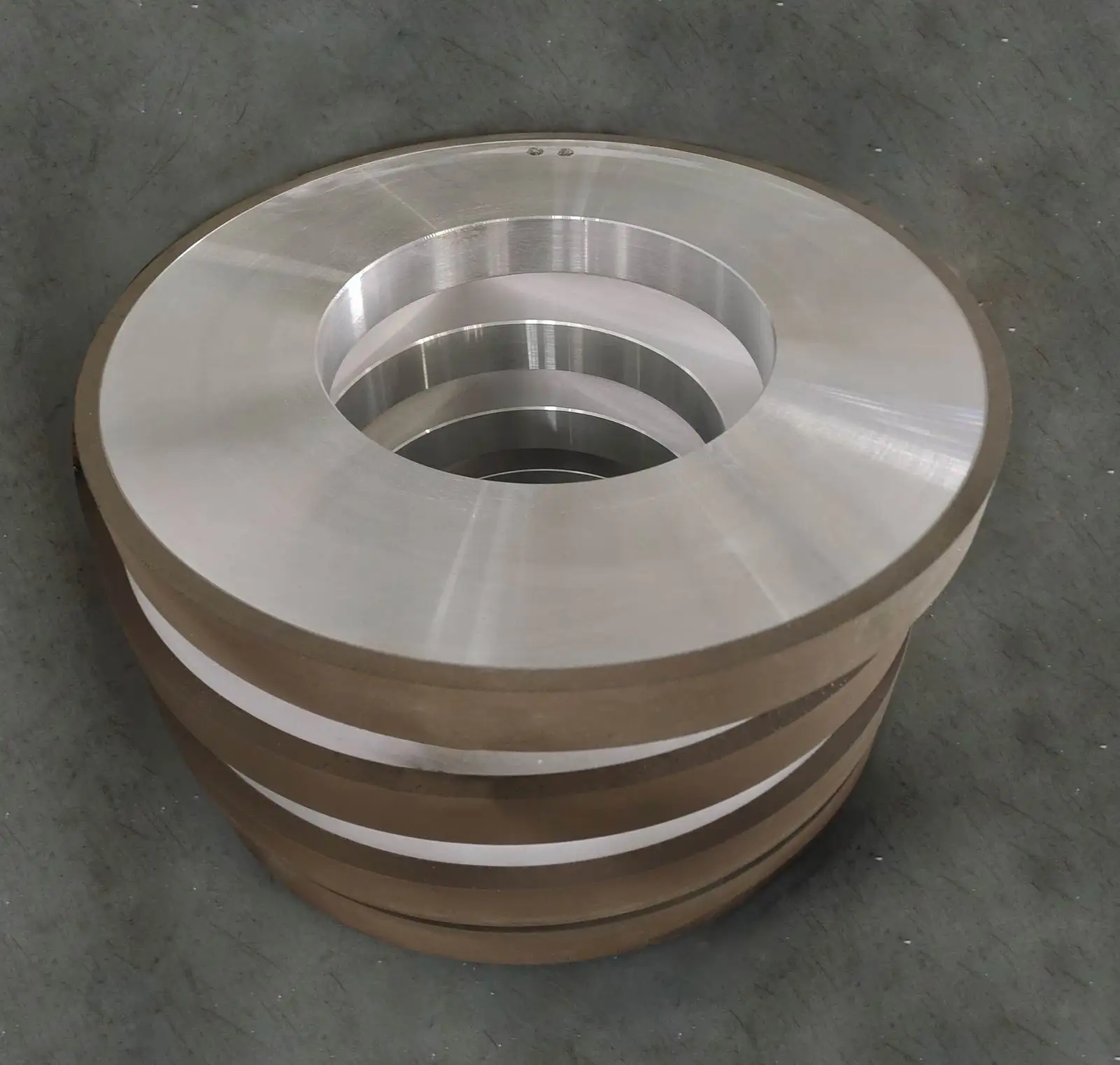 China Manufacturer High Performance Resin Bond Diamond Grinding cup Wheel CBN grinding wheel For Carbide