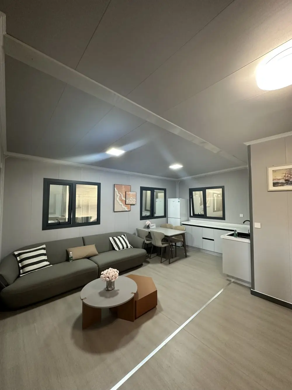 Professional Source Factory Export Movable House Prefabricated Building Expandable Folding House With High Quality