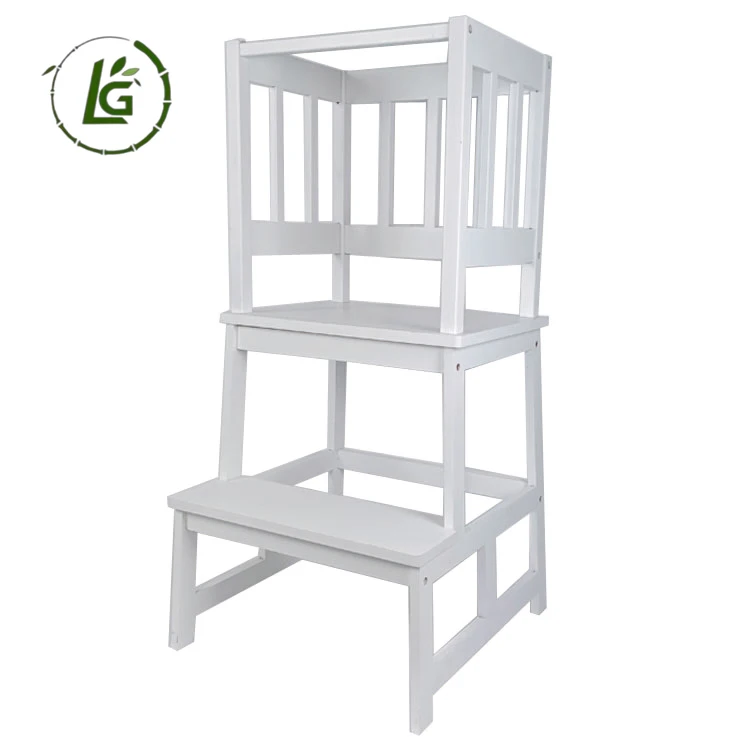 Смотровая башня с логотипом