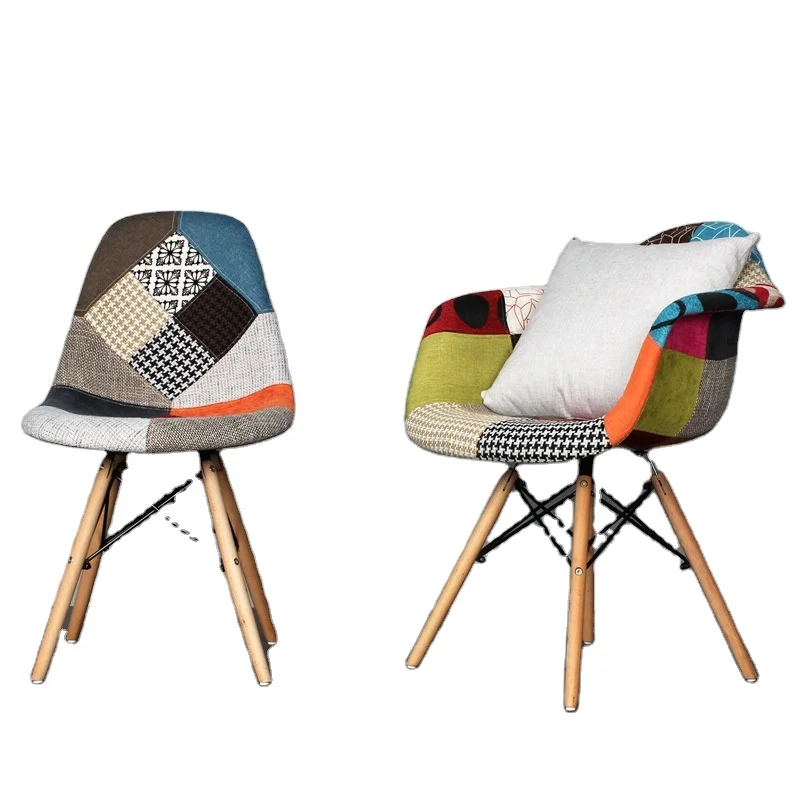 
 Обеденный стул в форме ракушки из скандинавской ткани с деревянными перекрестными ножками  