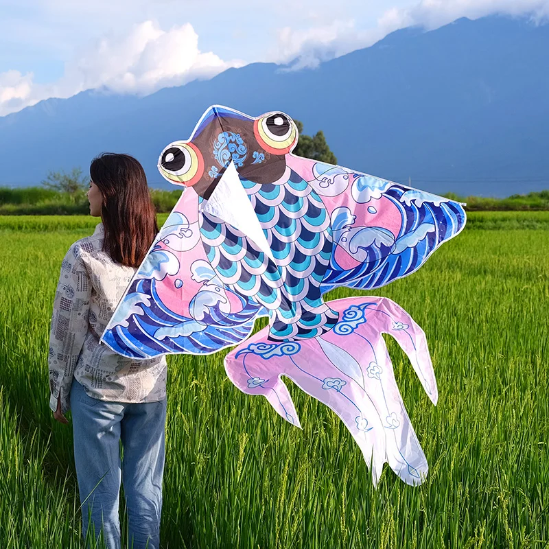 2022 New Design Outdoor Flying Blue Golden Fish Kite with Thread