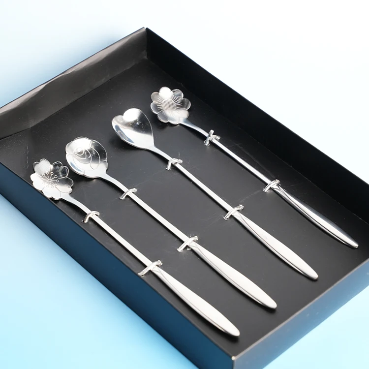 Wholesale Creative Heart and Flower Design Spoons For Dessert Coffee 4 Pieces Silver Spoon Set Stainless Steel